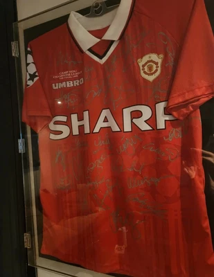 $599 • Buy Manchester United 2009 Champions Leage Signed Jersey - Full Team With CoA