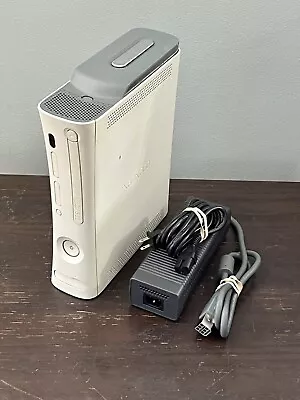 Microsoft XBox 360 White Console With Power Block 20 GB HDD And Halo Game • $45