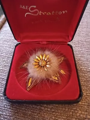 Vintage B & E Stratton Mink Brooch In Original Box • £8.99