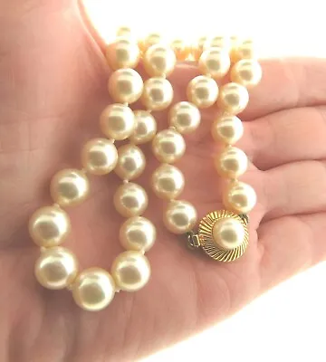 Vintage Signed Majorica Pearl Necklace 9 Mm 15 In • $61.98