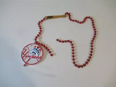 RED BARON PIZZA NEW YORK YANKEES BEADED PLASTIC NECKLACE Broken • $17.95