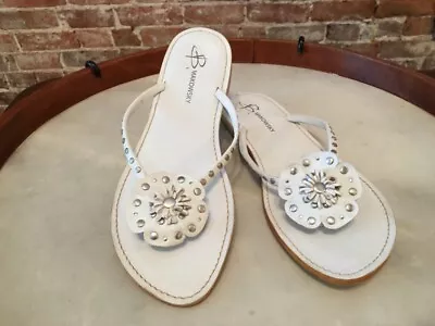 B Makowsky Kyra White Leather Flower Flip Flop Thong Sandals 11 New • $24.95