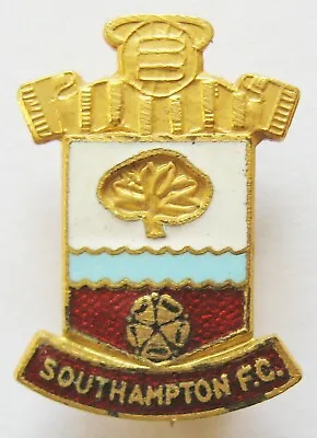 SOUTHAMPTON - Superb Vintage Crest Style Enamel Football Pin Badge By Coffer • £8.99
