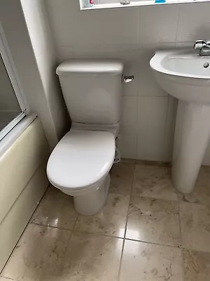 £20 • Buy Toilet With Soft-close Seat