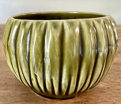 McCoy Pottery Planter Olive Green #685 4  X 5” Excellent Condition Vintage • $19.99