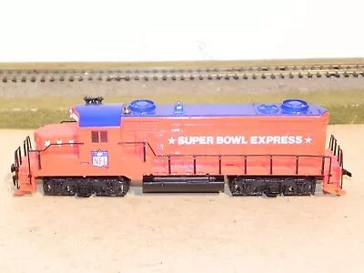 Mantua HO Super Bowl Express GP-20 Powered Diesel Locomotive RUNS WELL • $10