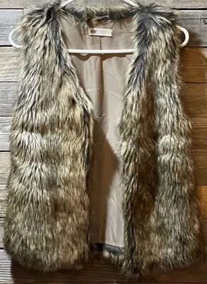 H & M Women US 14Y+ Faux Fur VestPolyester Lining • $12