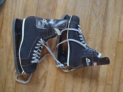 Vintage CCM Mustang Ice Hockey Skates Size 10 Tuuk Blades Black Brown • $43.99