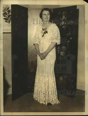 1933 Press Photo Mrs Henry Wallace Models Dress She's To Wear At Inaugural Ball • $19.99