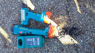 Makita 3/8” 12v Cordless Drill 6270D  With 2 Batteries Charger And Light. • $4.99