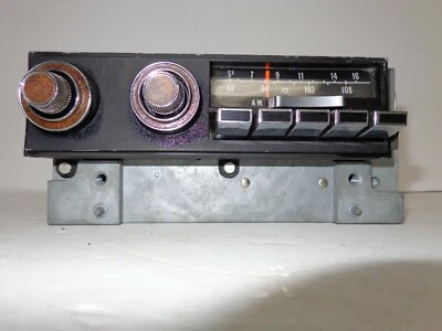 $249.99 • Buy 1972 Chrysler 3501 Chrysler Dodge Mopar AM/FM Radio Push Button Philips Mark 2