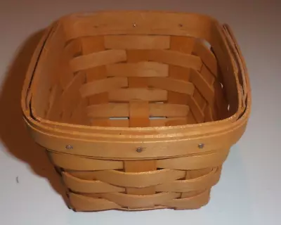 Longaberger Small Basket 1997 • $17.99