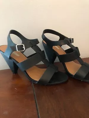 Ecote Urban Outfitter Heels Sandals Black Vegan Leather Size 8.5 • $9.99