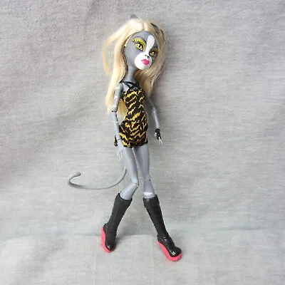 Monster High Doll Wheelin Werecat Sister • $34.99