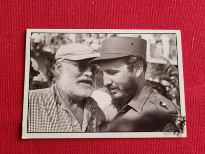 £1 • Buy 1 X Photograph Postcard Depicting Ernest  Hemingway And Fidel Castro In 1959