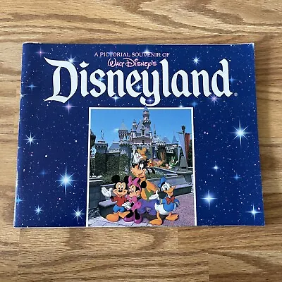 PICTORIAL SOUVENIR OF WALT DISNEY’S DISNEYLAND BOOKLET 1989 Mickey Minnie Mouse • $42.35