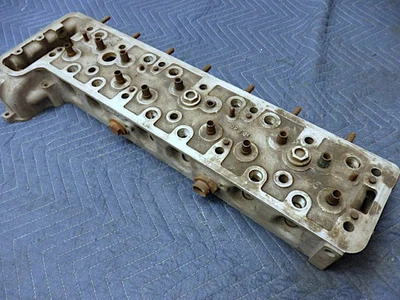 $100 • Buy MERCEDES 220S/Se 127 128  Genuine Ponton Cylinder Head  No Valves  127 010 15 20