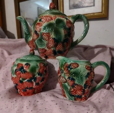 Beautiful Vintage/Antique Strawberry Teapot Sugar & Creamer Set Mint! Must See • $60