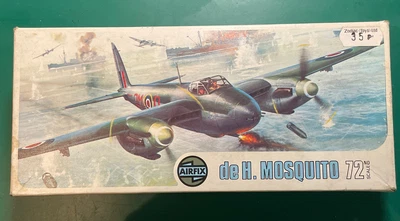 £5 • Buy VINTAGE DE HAVILLAND MOSQUITO AIRFIX KIT  - Series 3 03019 / 3  1:72 Scale