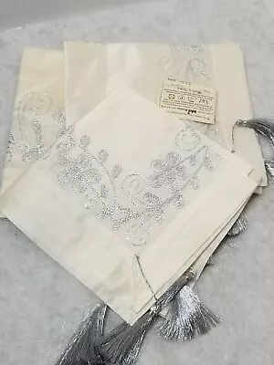 Vintage Embroidered Tablecloth Runner & 2 Napkins Made In Turkey Cream & Silver • $24.99