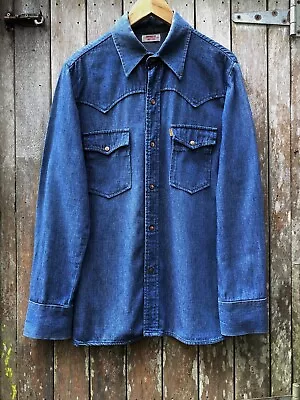 Vintage Levi’s Button Up Shirt Medium Large 1970s Chambray Western Hippie  • $199