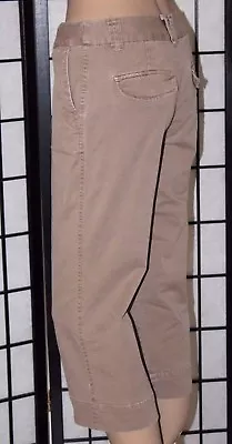 MERONA Women's Size 2 Brown/Tan Stretch Casual Capri/Cropped Pants 20  Inseam • $16.99