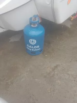 Calor Gas Butane Bottle - Blue 15 Kg  Empty.  • £15