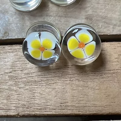 Pair PYREX GLASS 00g 10mm Flower Yellow Dbl Flair PLUGS BODY JEWELRY Earrings • $8.79