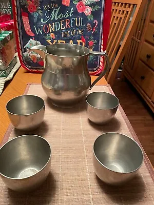 Old Sturbridge Village Water Pitcher With 4 Matching Pewter Cups • $40