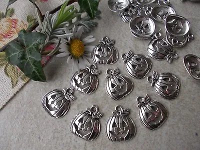 £3.10 • Buy 18 X Pumpkin Halloween Silver Tibetan Metal Charms, Pendant, Jewellery Making