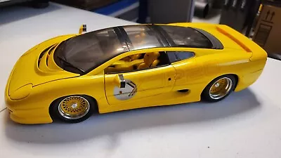 RARE YELLOW Maisto Jaguar Xj220  HUGE DieCast  1:12 Scale 1992!!  • $177