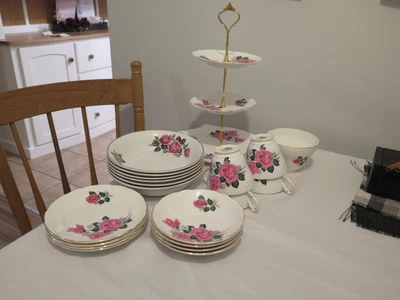 £10 • Buy China Tea Set Used