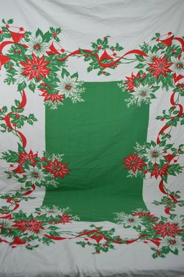 $24.99 • Buy Vintage Christmas Tablecloth Poinsettias Beautiful  74x104