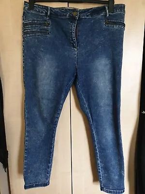 Ladies Size 20 Ankle Grazer Jeans • £5