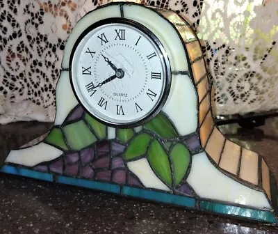 VTG Stained Glass Clock Grapes & Leafs Design Lamp Lights Up Mantle • $45.49