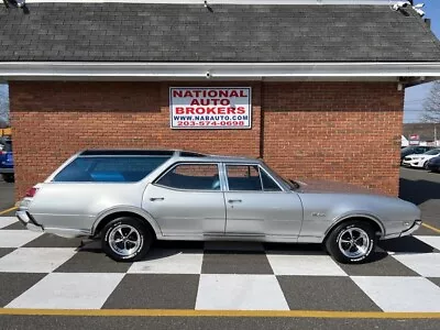 1968 Oldsmobile Vista Cruiser  • $25950