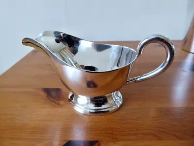 Vintage Walker & Hall Silver Plate Hard Solder Sauce Boat Pedestal Base 1/4 Pint • £9.99