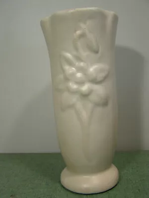 VINTAGE VAN BRIGGLE POTTERY VASE COLUMBINE FLOWERS Pink Speckled • $150