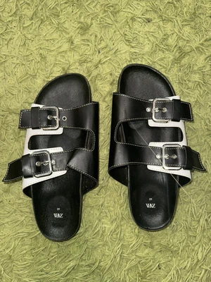 $22 • Buy Zara Sandals