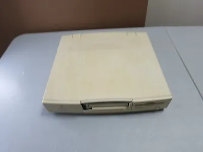 Vintage Apple M1596 Macintosh Performa 6118CD Power PC Computer READ DESCRIPTION • $100