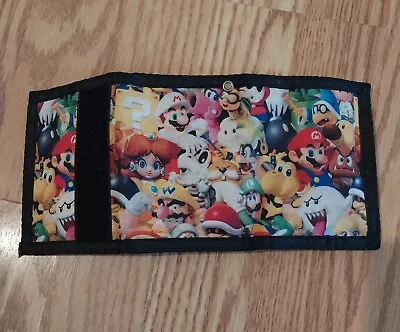 Excellent Condition SUPER MARIO BROS Character Wallet!  Officially Licensed! • $5.99