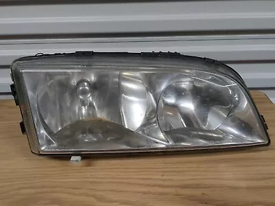 1998 1999 2000 2001 2002 Volvo X70 V70 Right Passenger Headlight OEM • $97.50