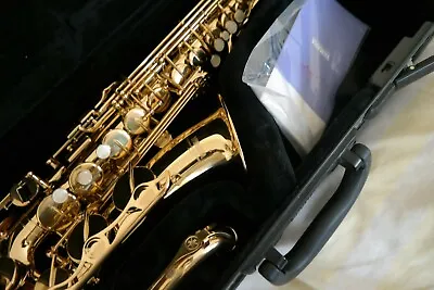 Yamaha YAS-275 Alto Gold Lacquer Saxophone           /   Reducedd    / • £780