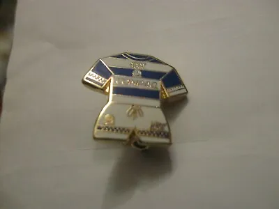 Rare Old Queens Park Rangers Football Club Qpr Kit Small Enamel Pin Badge  • £3.25