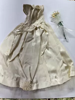 Hand Made White Vintage Wedding Dress And Boquet  Needs Ironing For Barbie • $9.99