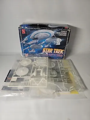 AMT-ERTL Star Trek Model Star Trek - U.S.S. Enterprise Starship Set VG+ • $24.95