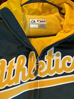 Oakland Athletics On Field Jacket And Fleece Large A’s MLB Majestic Authentic • $74.99