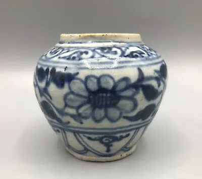 Chinese Ming Dynasty Small Jar • £150