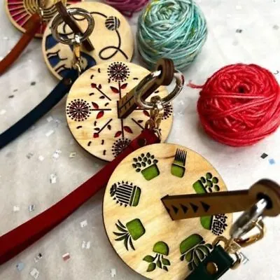 Wood Yarn Ball Holder With Leather Wrist Strap Yarn Minder Craft Lover Portable • £5.99