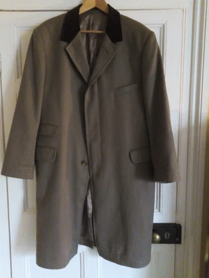 £25 • Buy Gentleman's Classic Covert Coat 44 